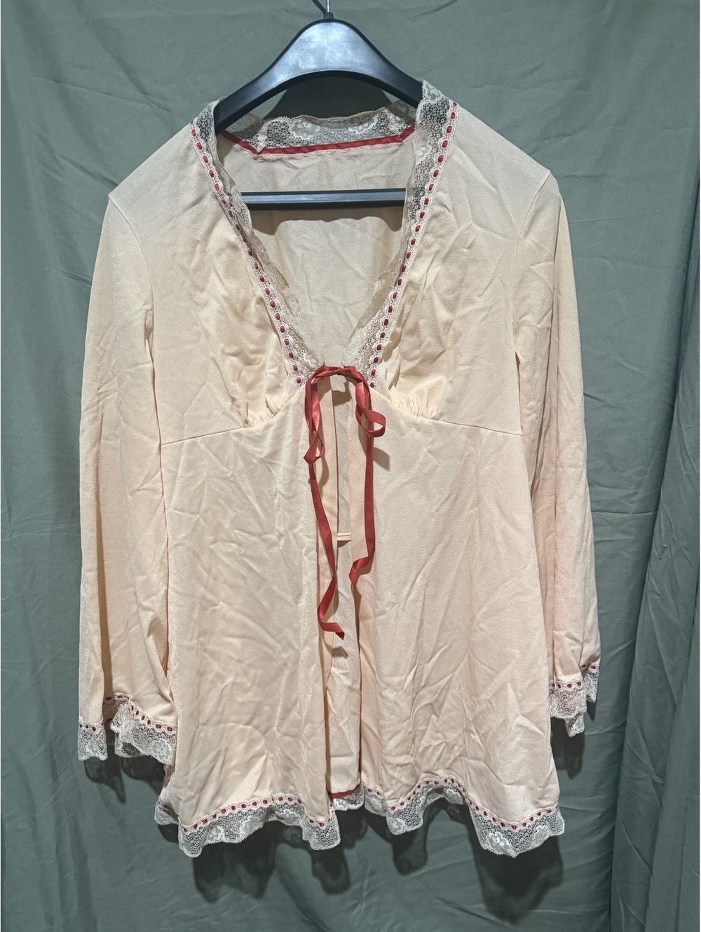 Vintage light pink sleep robe lace and red ribbon coquette